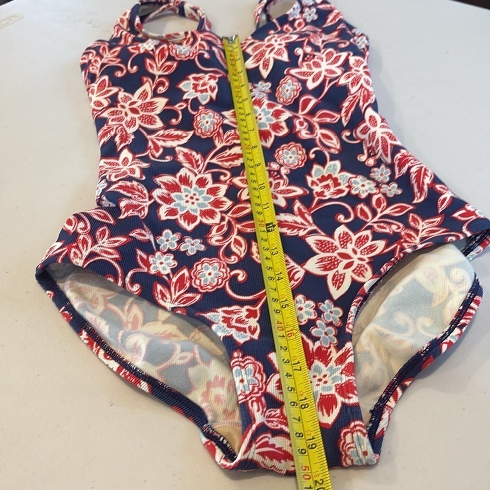 Land’s End - women’s one piece bathing suit.  Size 6.  Blue floral. - Picture 13 of 15